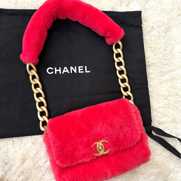 Chanel CC Quilted Shearling Chunky Chain Flap Bag - Picture 1 of 13